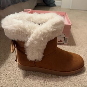 Juicy Couture King Winter Boots